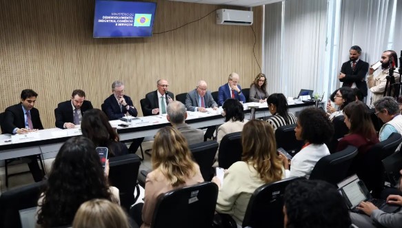 Setores atingidos por tarifaço dos EUA terão novo plano de socorro