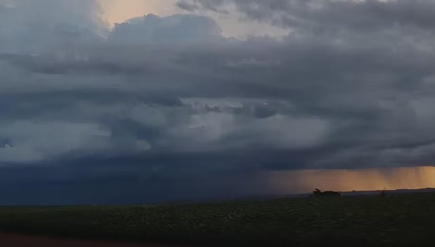 Estado recebe novo alerta de tempestades com chuvas e ventos fortes para 321 cidades