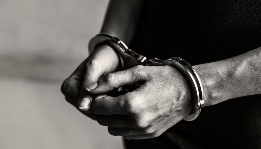 Homem de 50 anos é preso por mandado judicial por ameaça no interior do município