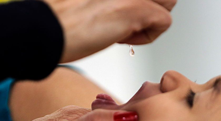 Vacina contra a pólio continua disponível nas unidades de saúde após fim da campanha