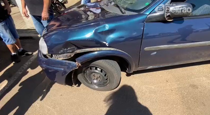 Acidente entre moto e carro é registrado por câmeras de segurança na Cango