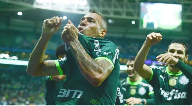 Palmeiras atropela o São Paulo e iguala sua maior goleada no Choque-Rei