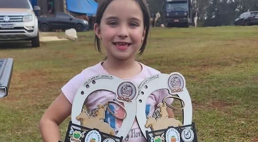 Identificada criança de 9 anos que morreu após acidente com animal durante evento