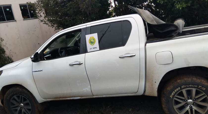 Menores são apreendidos com caminhonete furtada que seria levada para a Argentina
