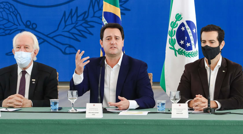 Governo do Estado propõe piso salarial de R$ 5,5 mil para todos os professores da rede pública