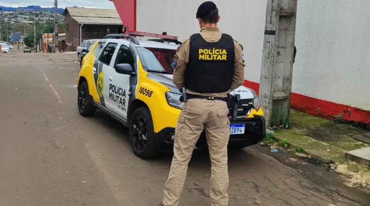 Jovem com mandado por tráfico de drogas é preso no bairro Padre Ulrico