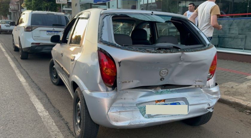 Acidente envolvendo três veículos é registrado em Francisco Beltrão