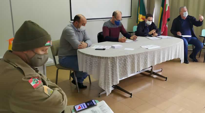 Comitê de Crise se reúne para avaliar situação