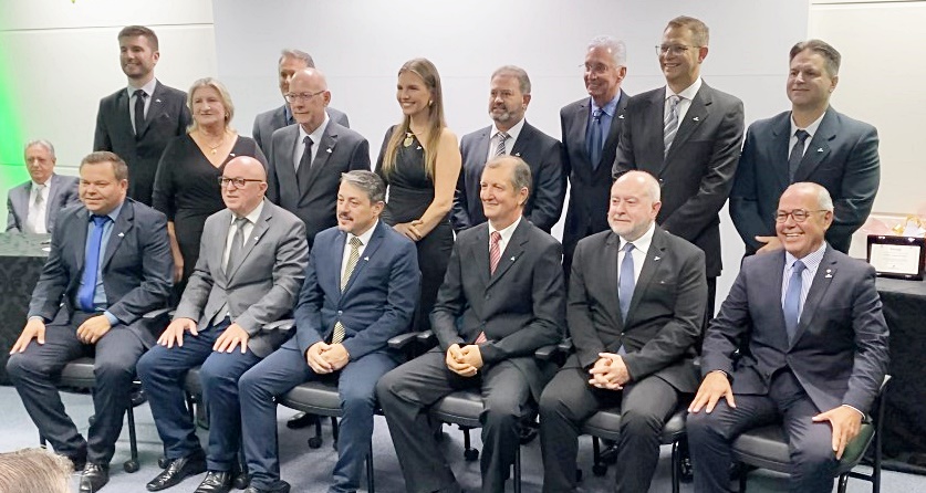 Sicoob Vale Sul empossa diretores e conselheiros administrativos