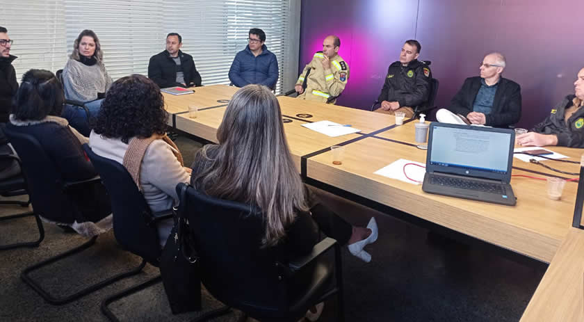 Condef de Beltrão não para e debate porto seco na região