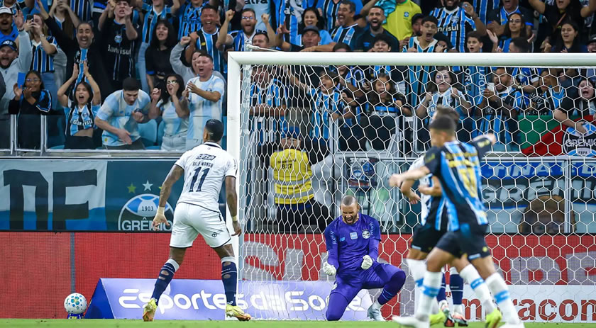 Grêmio empata com o Remo na Arena, perde posição e amplia pressão antes do Grenal