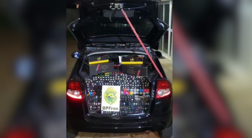 Policiais do BPFRON apreendem grande quantidade de produtos para cigarros eletrônicos e narguilé