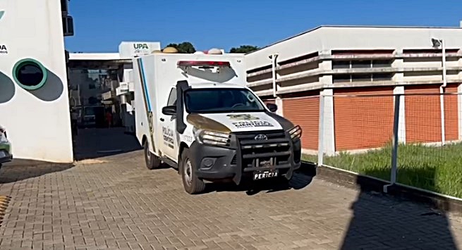 Bebê morre engasgada enquanto dormia