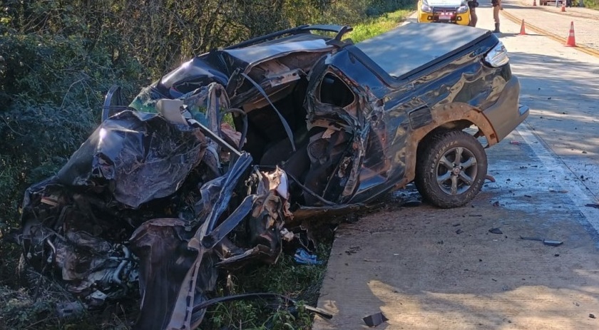 Dois ficam feridos em acidente na PRC-280