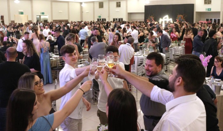 Destaques do Ano reúne recorde de público e celebra 179 homenagens