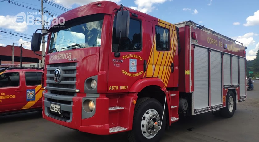 Ciclista é encaminhado ao Hospital Regional após acidente com caminhão em Beltrão