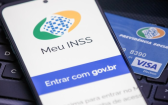 Documento mostra cidades onde descontos atingiam mais de 60% dos aposentados