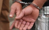 ROTAM prende homem com mandado por furto e tráfico de drogas no bairro Pinheirão
