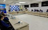 Parlamento Jovem prepara estudantes para o primeiro voto
