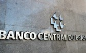 Taxa Selic cai para 14,25% ao ano após decisão do Copom