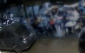Jovem de 15 anos abre fogo em bar e mata duas pessoas