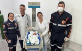 Gêmeos nascem em ambulância do SAMU durante transferência para hospital