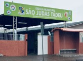 Temporal com granizo danifica cerca de 300 imóveis e suspende aulas