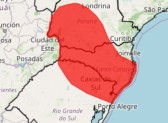 Inmet atualiza alerta vermelho no Sul e coloca 708 municípios em risco de temporais com ventos acima de 100 km/h; frente fria intensifica as instabilidades
