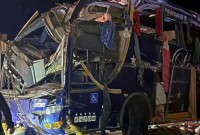 Mais de 20 feridos em acidente entre ônibus e carreta na BR-116 permanecem internados em hospitais de MG