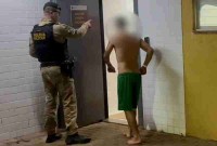 Homem com mandado por regressão de pena é encaminhado após ser esfaqueado