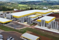 Gigante do leite inaugura megafábrica de R$ 612 milhões e abre 250 vagas de emprego no Paraná