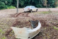 Motorista perde controle e carro sai da pista na PR-281