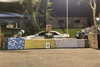 PM apreende veículo carregado com cigarros contrabandeados