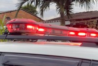 Mulher é agredida pelo marido e tem celular quebrado