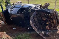 Motorista fica gravemente ferido após capotamento na PR-466
