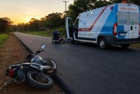 Jovem sofre ferimentos após acidente com motocicleta