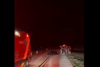 Homem que estava de joelho na rodovia PRC-280 morre após ser atropelado por caminhão