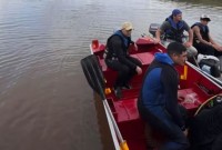 Buscas por jovem que desapareceu em represa após barco dar pane durante campeonato de pesca no Paraná entram no 3º dia