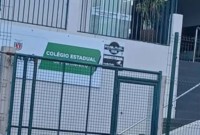 Aluno é impedido de ir ao banheiro por zeladora e acaba urinando nas calças