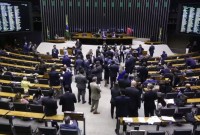 Câmara aprova projeto que cria 18 novas vagas de deputados federais