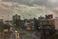 Paraná entra em alerta para temporais com chuva intensa e ventos de até 60 km/h
