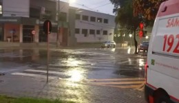 Colisão envolvendo dois veículos deixa homem ferido no centro