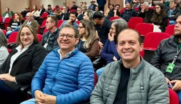 Município recebe encontro regional sobre gestão de resíduos sólidos