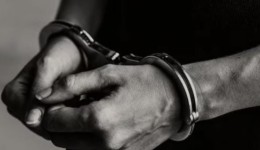 Homem é preso por porte ilegal de arma de fogo