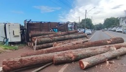 Manobra rápida de motorista evita possível tragédia no centro