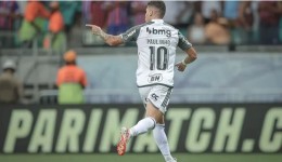 Bahia goleia o Atlético-MG e confirma permanência na Série A