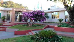 Prefeitura de Dois Vizinhos passa a atender em novo horário