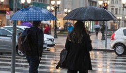 Tempestades retornam ao Paraná com chuvas mais expressivas na faixa central