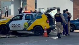 Motorista embriagado é preso após colisão entre carro e moto no bairro Cristo Rei; motociclista ficou ferido