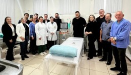 Centro de Saúde 18 Horas recebe moderno equipamento para atender emergências
